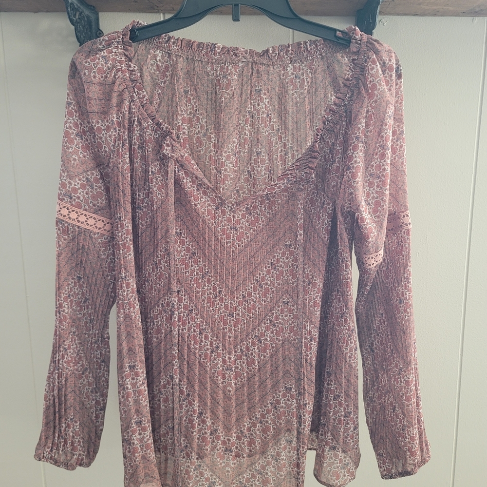 Knox Rose size small slightly sheer top